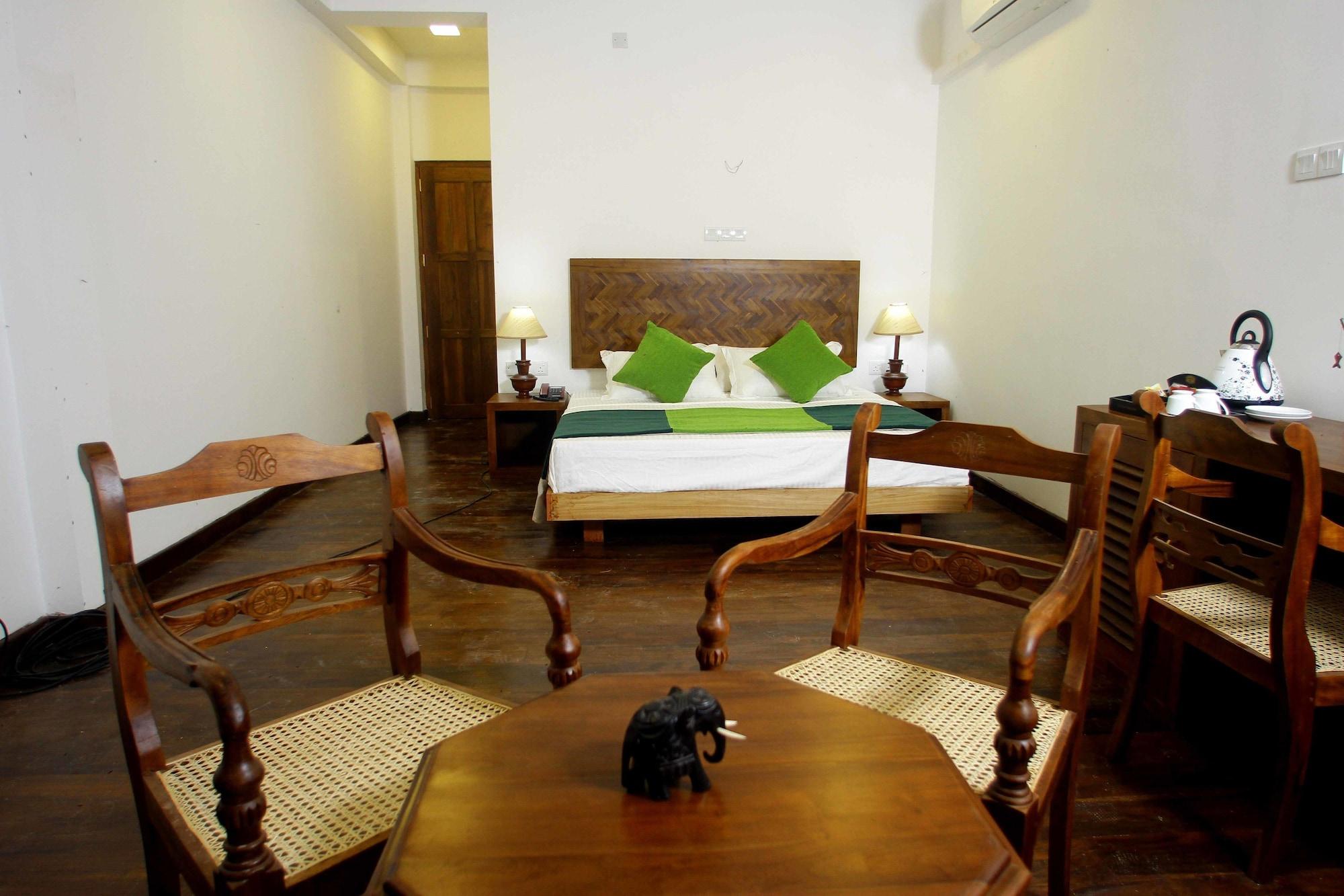 Yala Oga Reach Hotel Tissamaharama Ngoại thất bức ảnh