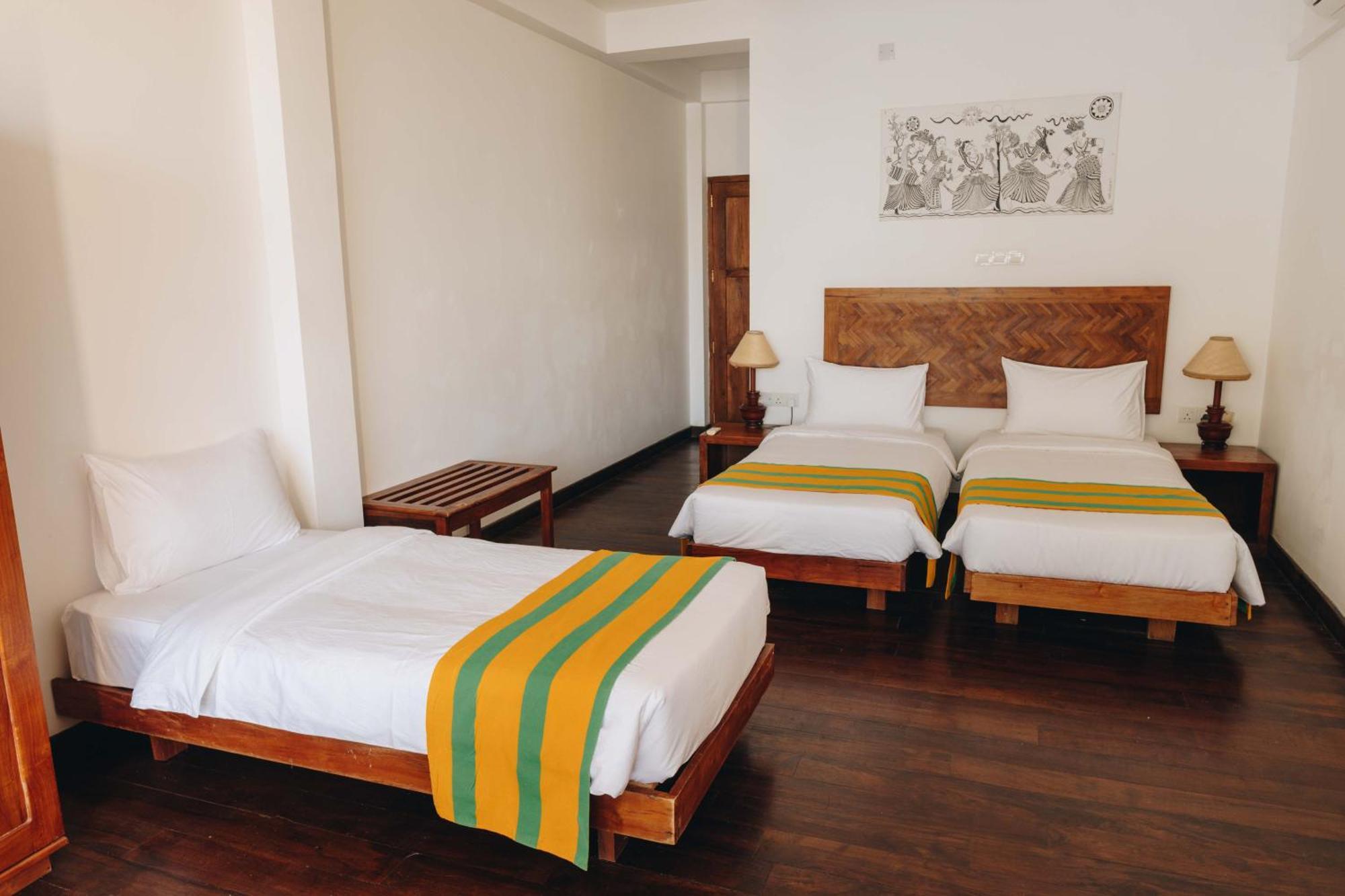 Yala Oga Reach Hotel Tissamaharama Ngoại thất bức ảnh
