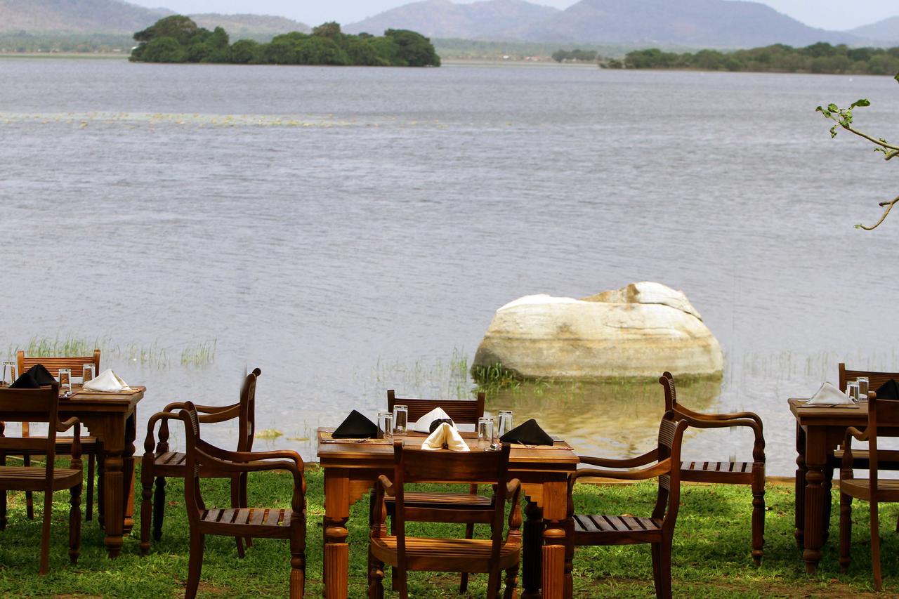 Yala Oga Reach Hotel Tissamaharama Ngoại thất bức ảnh